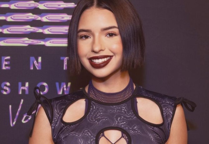 El estilo de Ángela Aguilar que la llevó a desfilar para Rihanna